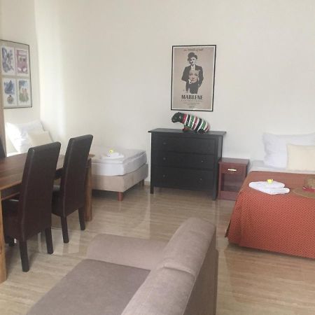 Apartman Za Radnici Valtice Exterior photo